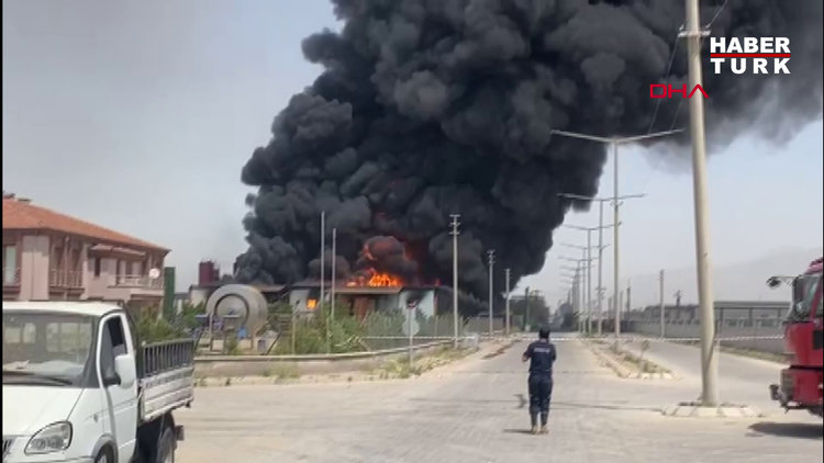 Niğde'de atık yağ geri dönüşüm fabrikasında yangın çıktı