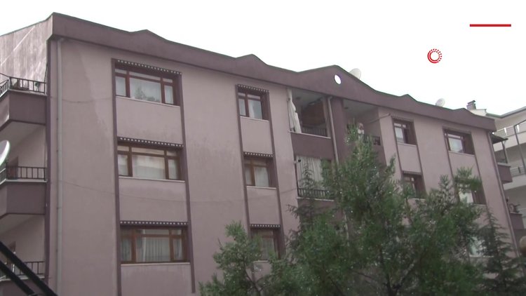 Eşini öldürdü, çocuklarının gözü önünde intihar etti!