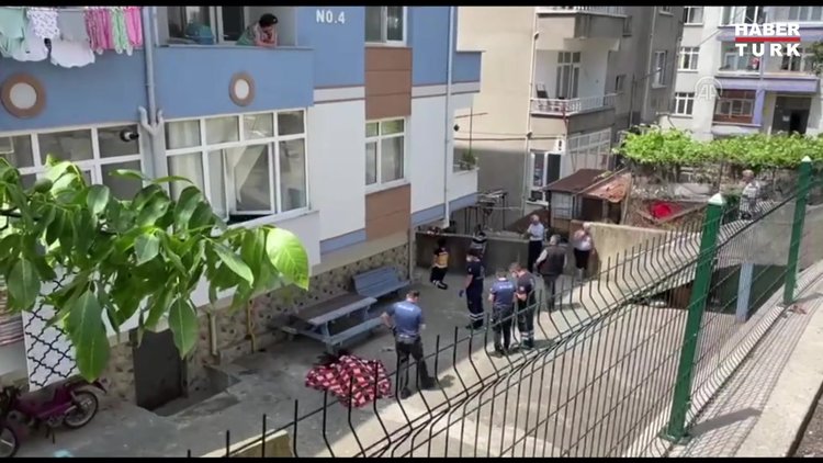 Pencereden düşen kadın öldü