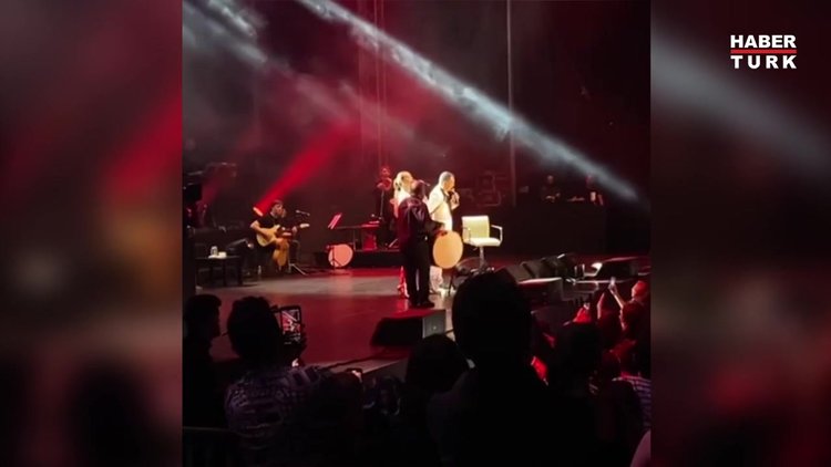 Serdar Ortaç sahnede düştü: Sandalye kaydı!