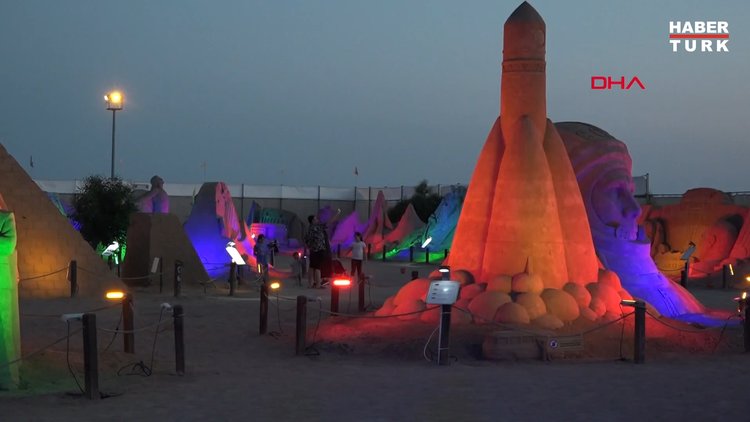 Turistler, teleskopla uzayı keşfediyor
