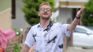 Mutfaktaki malzemelerle kaytaz böreği, kafes köfte ve İtalyan lokması yaptı.