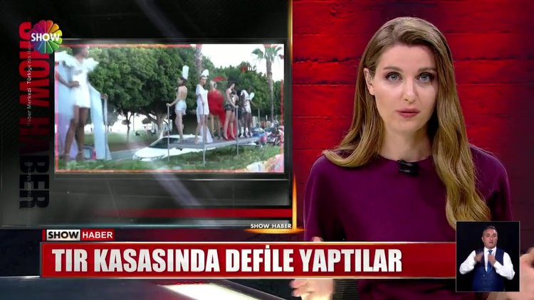 Tır kasasında defile yaptılar