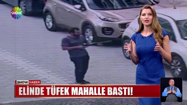 Elinde tüfek mahalle bastı!
