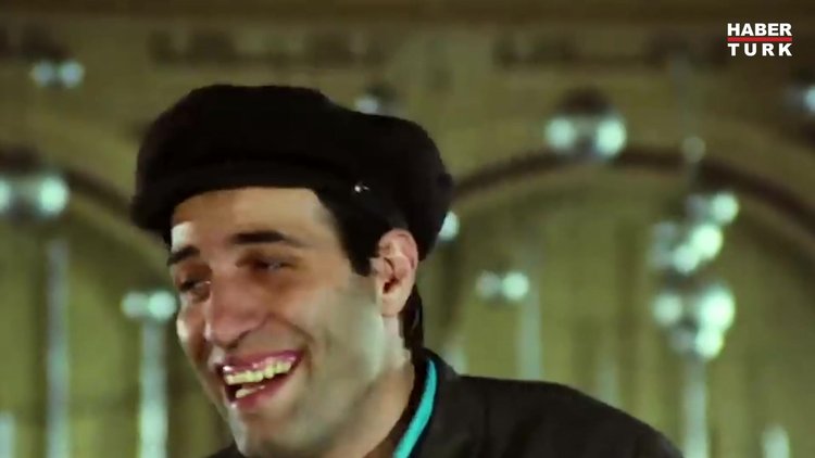 İstanbul Valisi Ali Yerlikaya, Kemal Sunal'ın filmlerinden bölümlerin olduğu duygu dolu bir video paylaştı