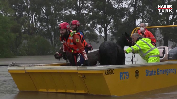 Avustralya'da sel felaketi nedeniyle on binlerce kişiye tahliye emri verildi