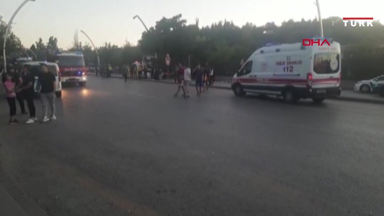 Ankara'da otobüs durağına çarptı: yaralılar var
