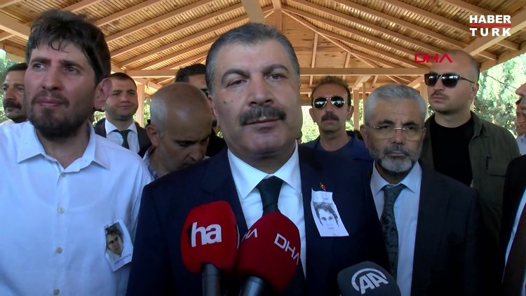 Bakan Koca ve görev başında öldürülen doktorun kardeşi Mehmet Murat Karakaya'dan açıklamalar