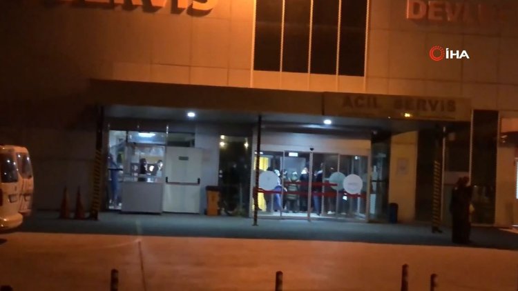 Hastanede çıkan kavgada, güvenlik görevlisi ve 1 kişi bıçakla yaralandı!