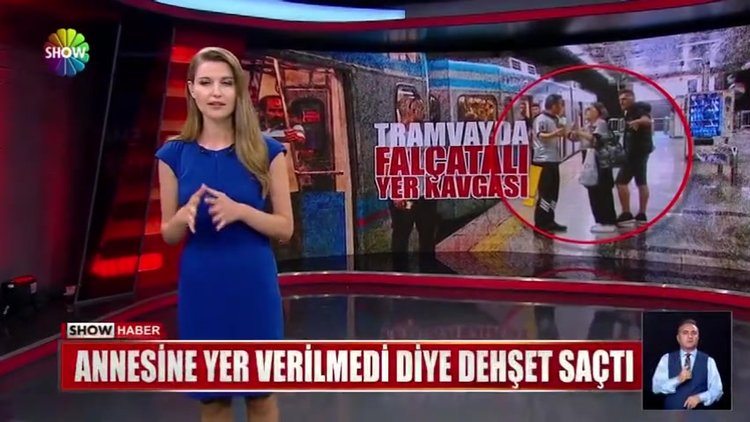 Tramvayda falçatalı dehşet!