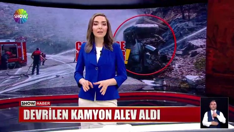 Devrilen kamyon alev aldı