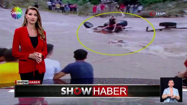 Traktörüyle akıntıya kapıldı