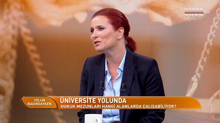 Yolun Başındayken - 22 Temmuz 2022 (Geleceğin hukukçuları nasıl bir donanımla mezun olmalı?)