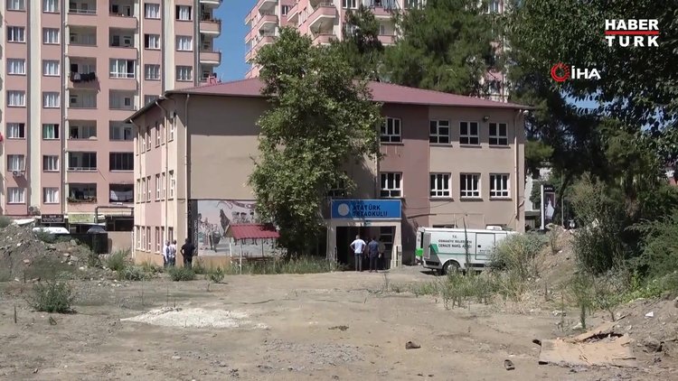 Boşaltılan okuldaki koku ile ortaya çıktı! Çürümüş halde bulundu