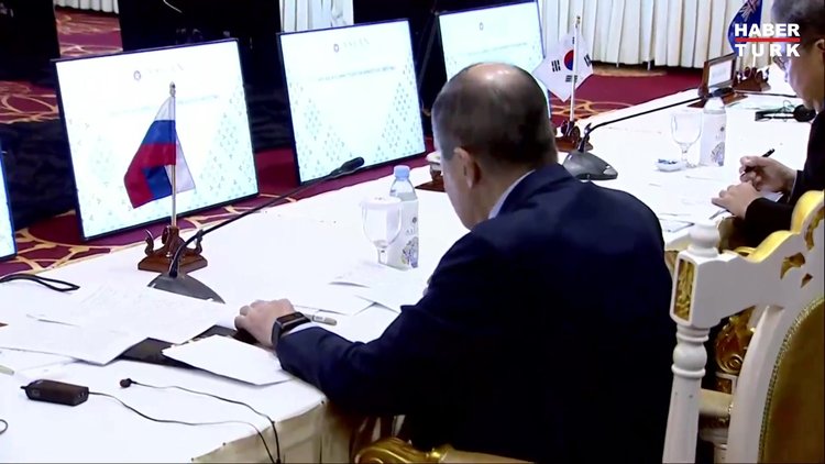 ABD, Rusya ve Çin dışişleri bakanları uzun süre sonra ilk kez bir arada