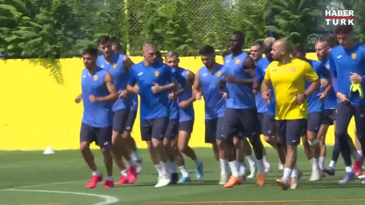 MKE Ankaragücü Teknik Direktörü Mustafa Dalcıdan "pozitif futbol" mesajı