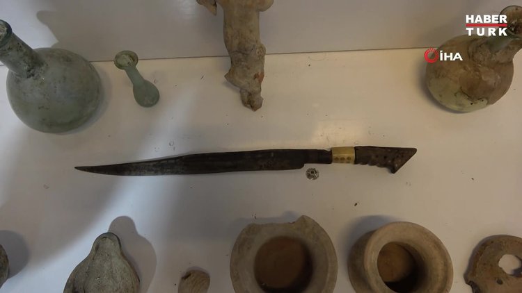 Tarihi eser kaçakçıları, polisten kaçamadı