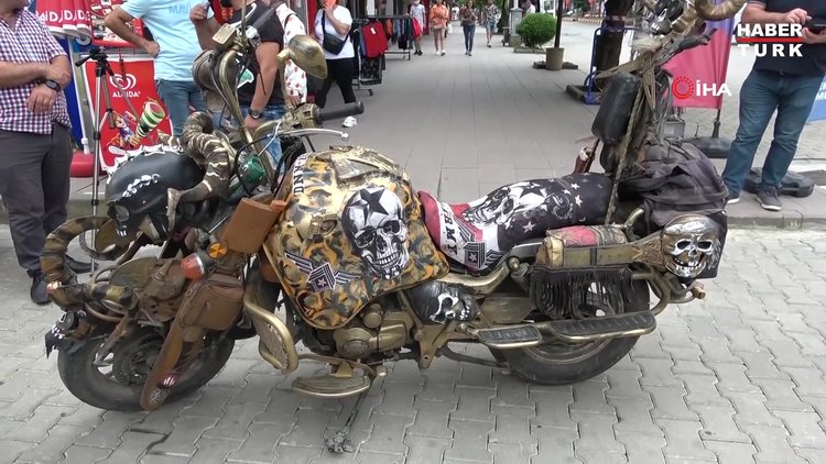 Mad Max filminden esinlendi, kendi motosikletini yaptı