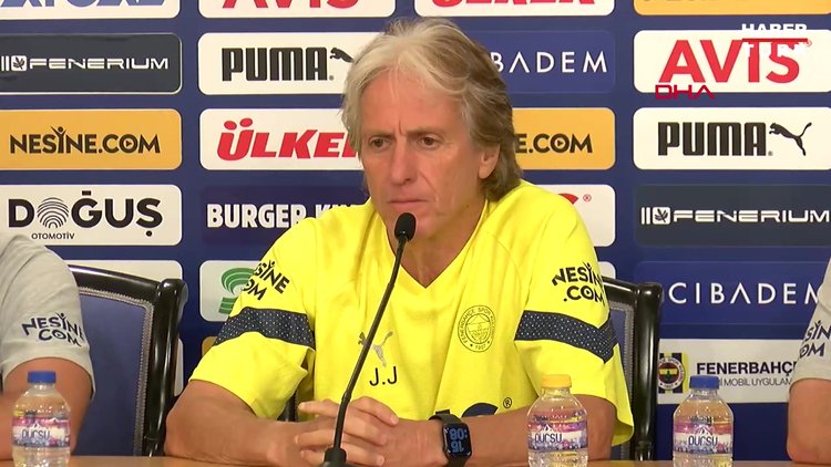 Jorge Jesus: "Gruplara kalmayı garantilemek istiyoruz"