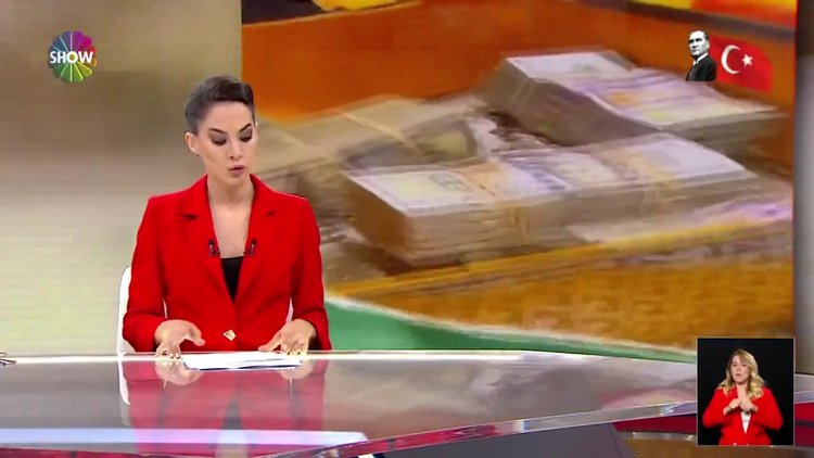 Doğum gününde para hediye etti!