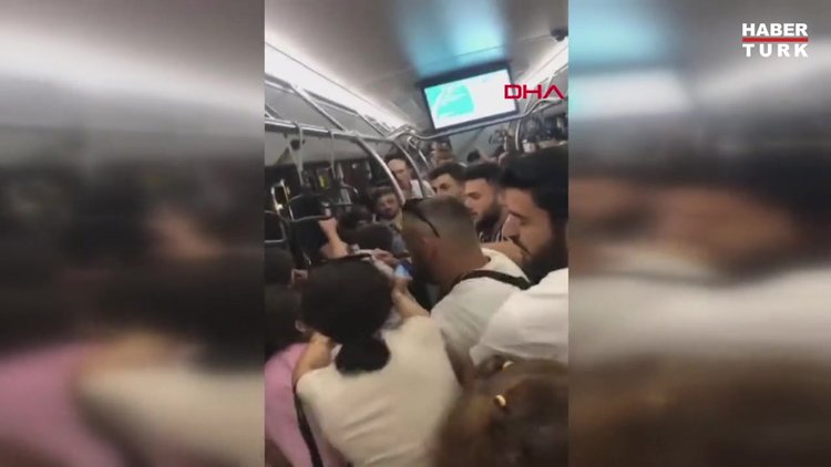 Halk otobüsünde tekme tokat kavga