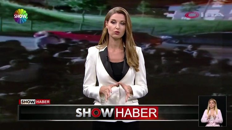 Düğünde tekmeli yumruklu kavga!