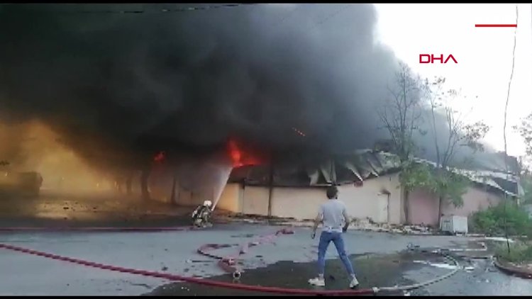 Silivri'de fabrika yangını