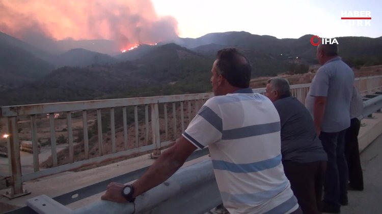 Gülnar'daki yangın Silifke ilçesine sıçradı