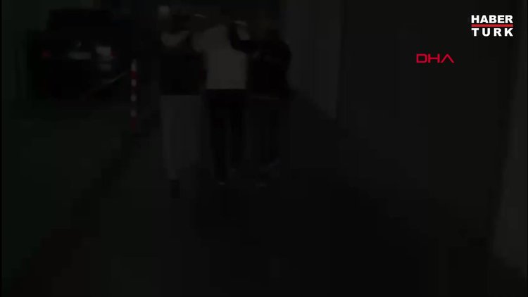 Sancaktepe'de terör operasyonunda 3 şüpheli bombalar ile yakalandı