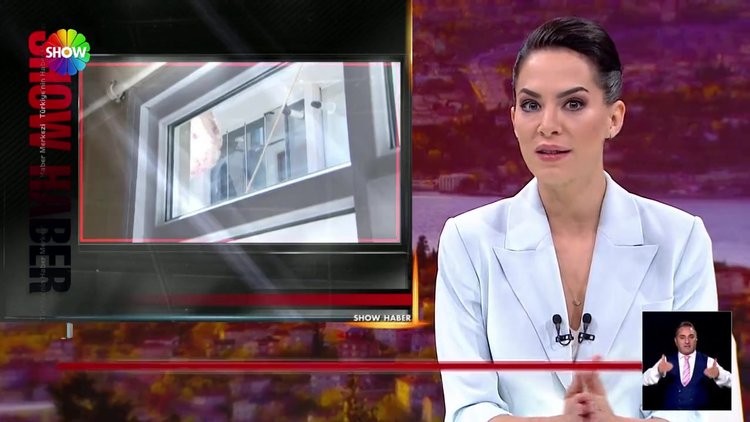 Evinde bin arıyla yaşıyor!