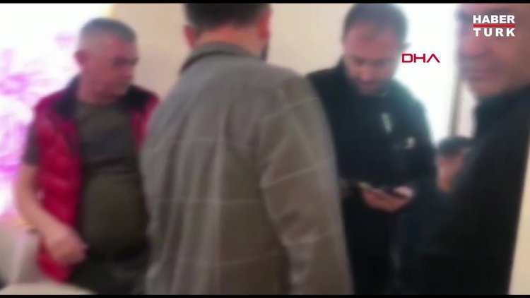 Sarıyer'de kumar oynatılan lüks sitedeki daireye baskın