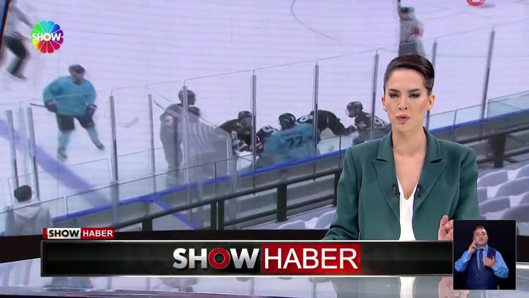 Hokey sopalarından çok yumruklar konuştu