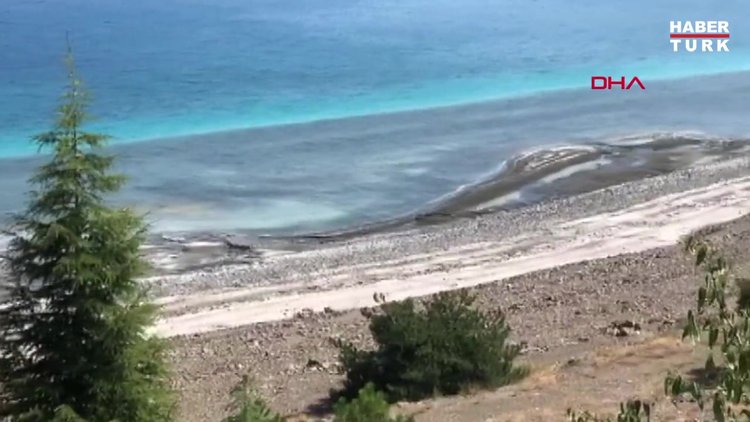 Salda'da 'salyalaşma' ve 'kararma' uyarısı