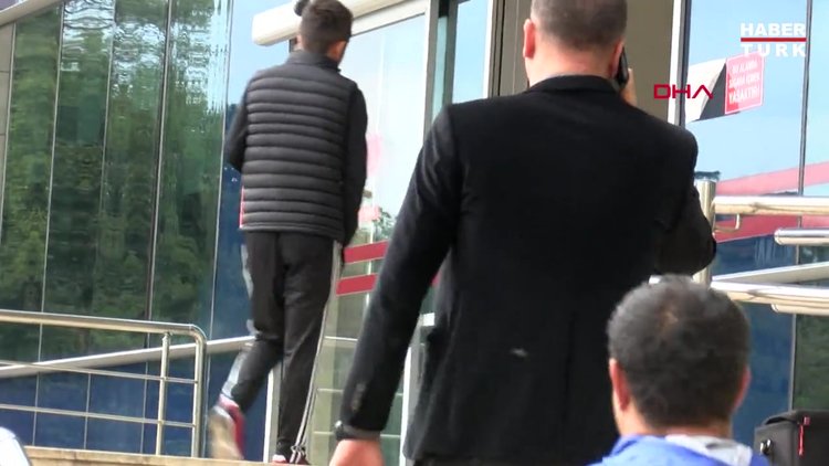 Adliye çıkışı zafer pozu veren 3 kadına, bu kez 6'şar yıl 8'er ay hapis