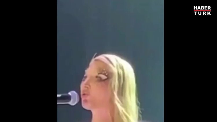 Hande Yener, İranlı kadınlara destek için sahnede saçlarını kesti