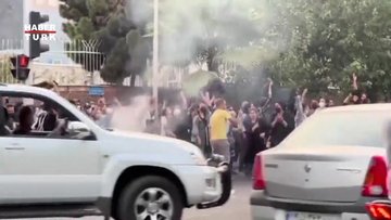 İran'da Mahsa Amini'nin hayatını kaybetmesinin ardından başlayan protestolar sürüyor