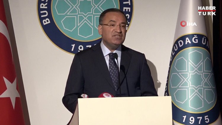 Adalet Bakanı Bozdağ'dan partilere yeni anayasa çağrısı