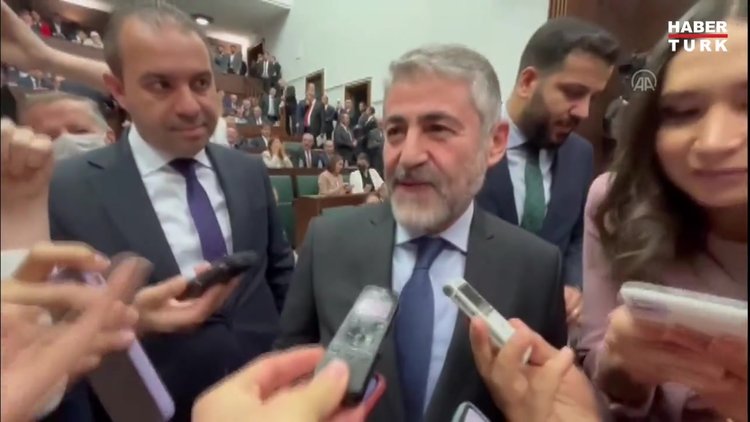 Hazine ve Maliye Bakanı Nebati: "Nöroiktisatla ilgili dalga geçmişler, o zaman nörologlara gitsinler"