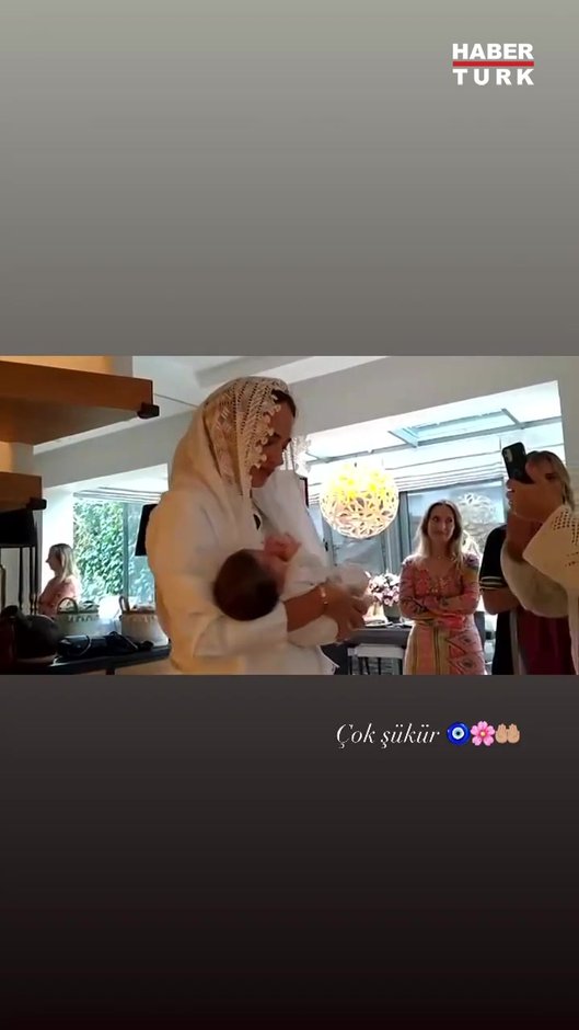 Seda Bakan kızı Ela için mevlit okuttu: 40'ımız uçuyor