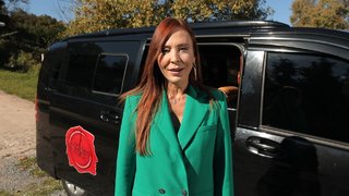 Sadaktsiz bir eş ve yıkılan bir evliliğin hikayesi.