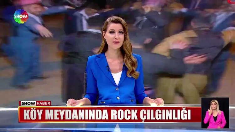 Köy meydanında rock çılgınlığı