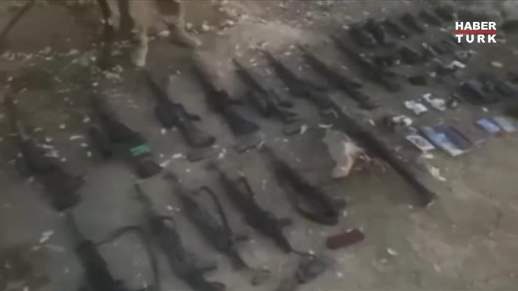 Pençe-Kilit Operasyon bölgesinde aralarındaki sözde sorumluların da olduğu 11 PKK'lı terörist etkisiz hale getirildi