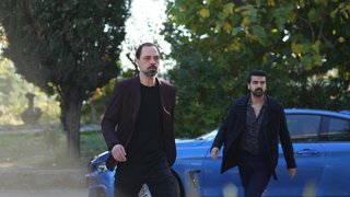 Servet, Songül’ün bir adım daha önüne geçtiğini düşünürken Sadi Payaslı’nın küçük bir hamlesini hesaba katmamıştır. ...