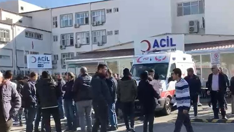 Akrabalar arasındaki silahlı kavgada 3 kişi öldü, 6 kişi yaralandı
