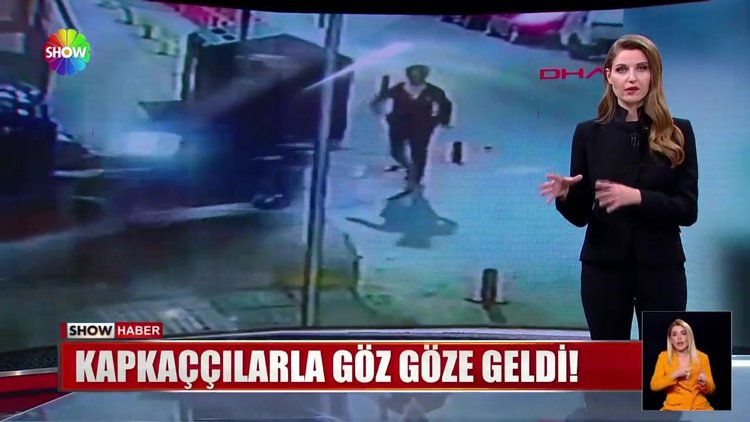 Elindeki cep telefonunu çaldılar