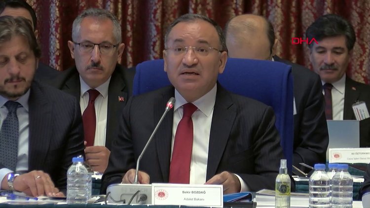 Bakan Bozdağ: İstiklal Caddesi'ndeki hain saldırıda gözaltı sayısı 50'ye çıktı