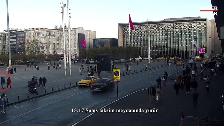 İstanbul'daki terör saldırısını yapan kadın şüphelinin olay yerine geliş görüntüleri ortaya çıktı