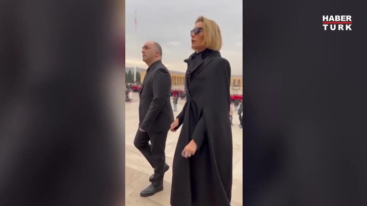 Sıla, Öğretmenler Günü'nde Anıtkabir'i ziyaret etti