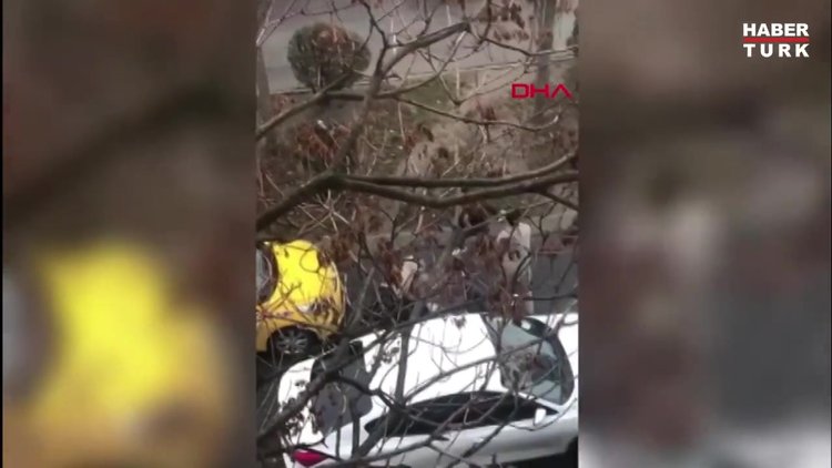 Esenler'de tekmeli yumruklu yol verme kavgası