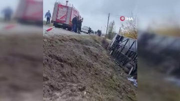 Diyarbakır’da yolcu otobüsü devrildi: Çok sayıda yaralı var